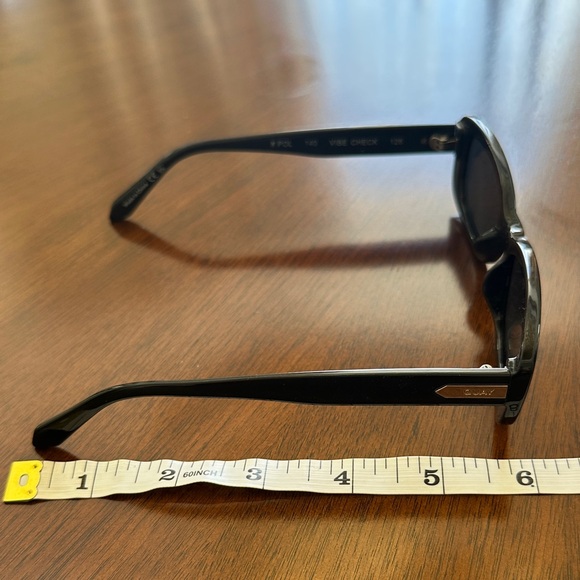 QUAY Australia Black Rectangular Sunglasses Brown Lenses Minimalist - Picture 6 of 10